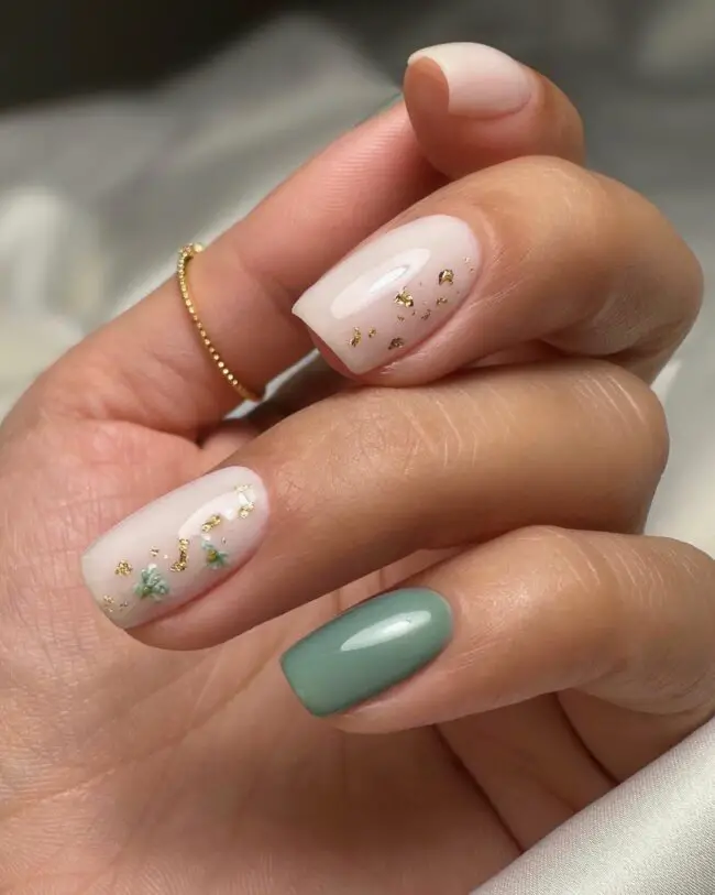 Serene Seafoam Hues