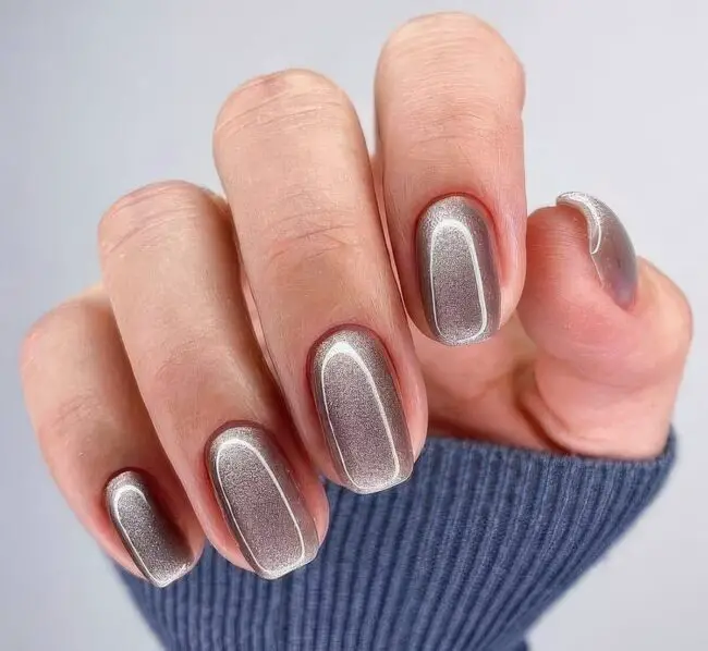 Radiant Metallic Nail Glamour