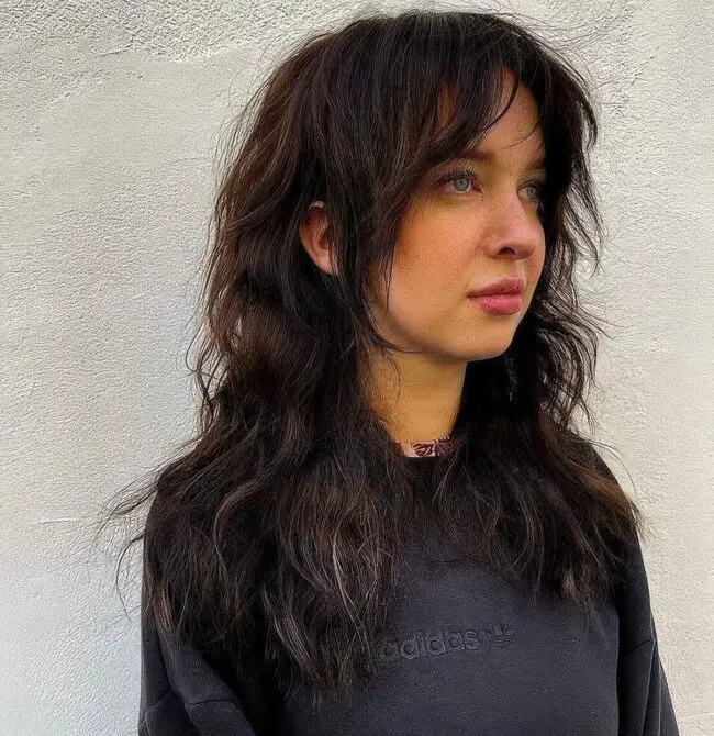 Chic Long Brunette Hairstyles