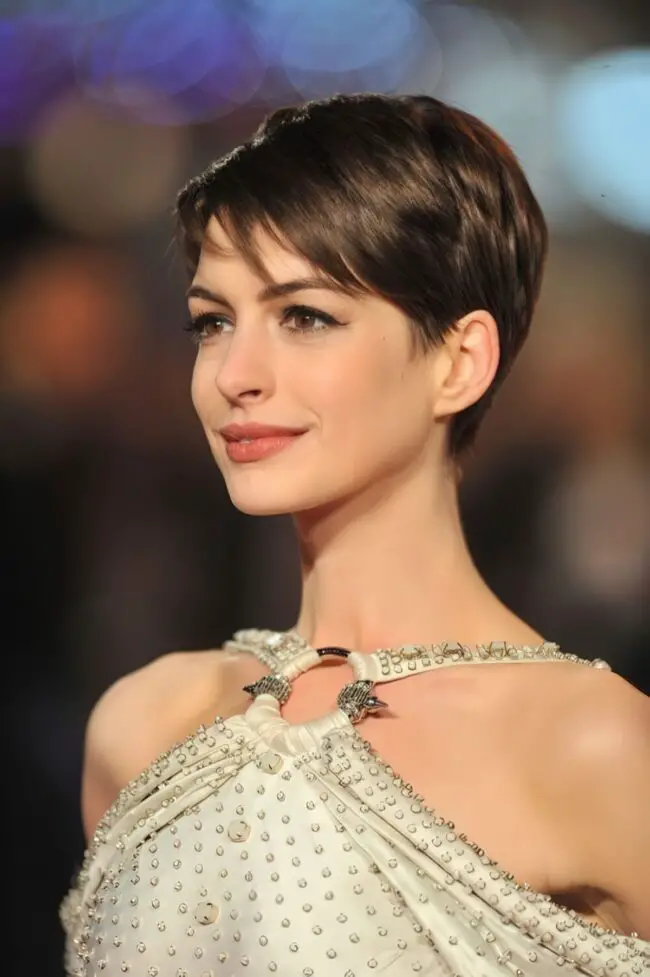 Luminous Skin with Soft Pink Lips