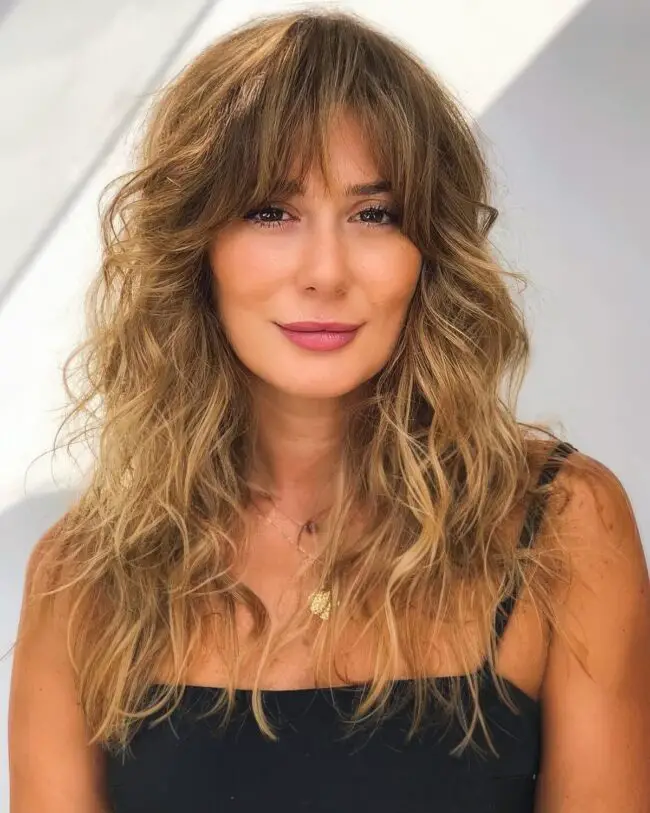 Tousled Waves with Rich Highlights