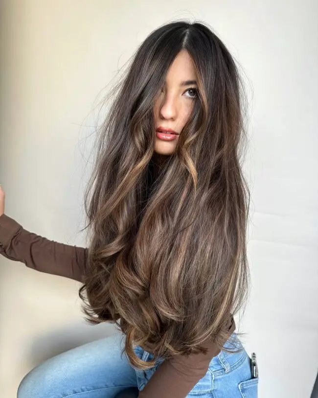 Long, Voluminous Waves with Golden Highlights