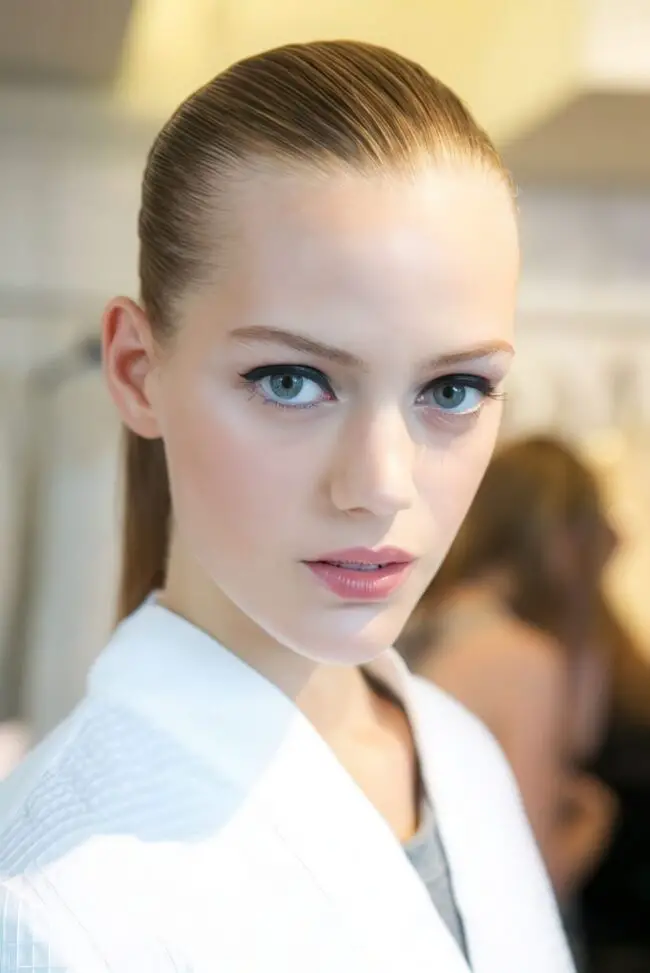 Dewy Complexion for Confident Interviews