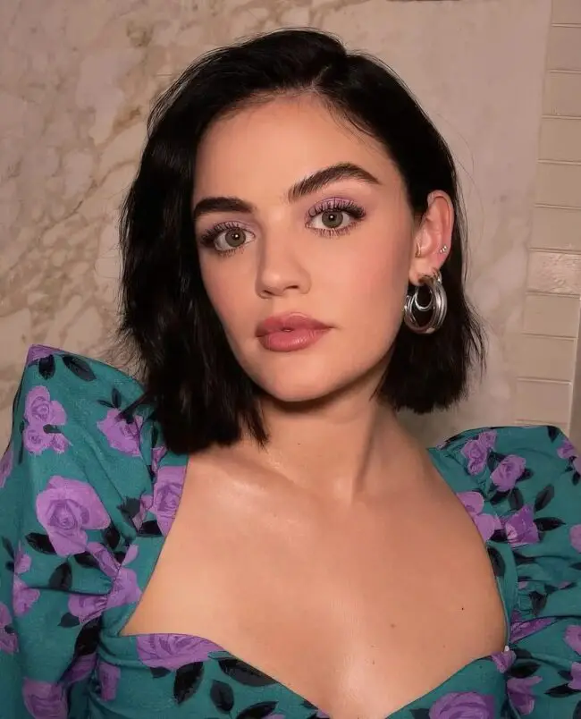 Sharp Dark Bob with Soft Waves