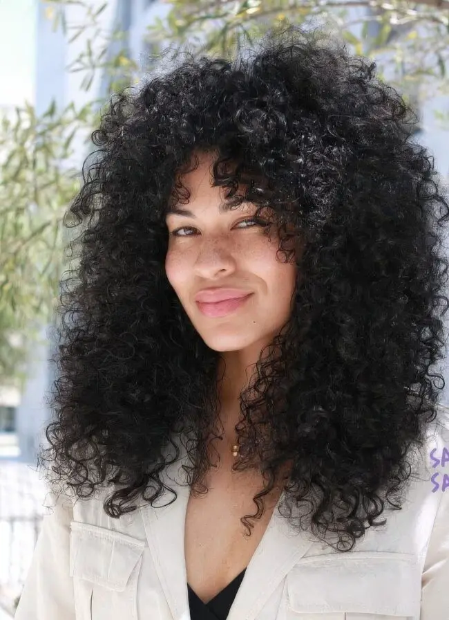Bouncy Curls, Fresh Looks